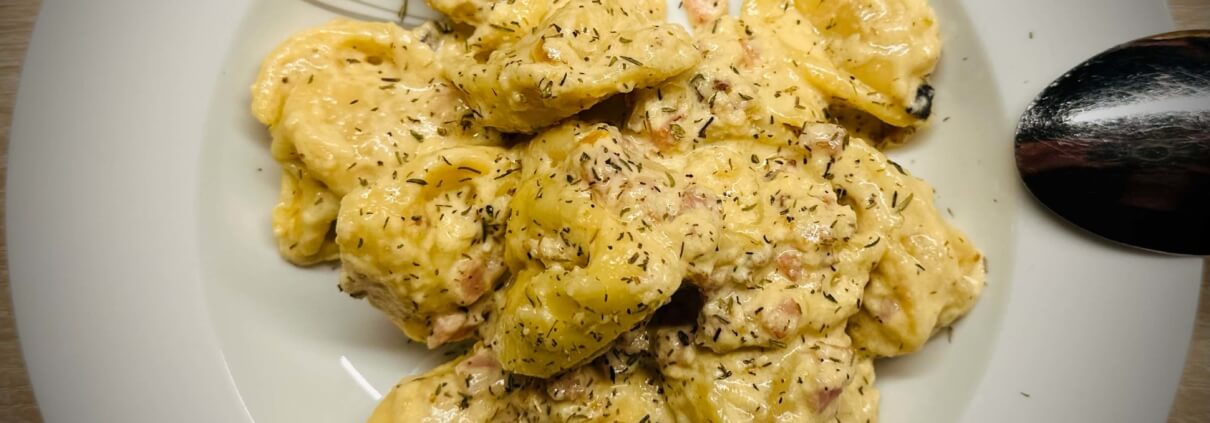 Tortellini à la Carbonara Tortellini à la Carbonara